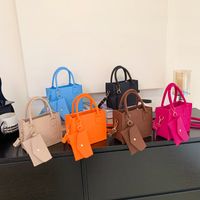 Women's All Seasons Felt Solid Color Streetwear Square Magnetic Buckle Square Bag main image 5