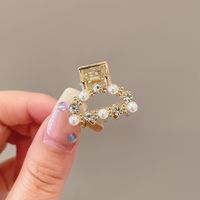 Simple Style Bow Knot Alloy Inlay Pearl Zircon Hair Claws sku image 4