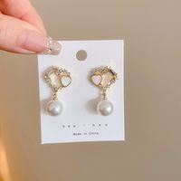 1 Pair Simple Style Flower Inlay Imitation Pearl Alloy Rhinestones Drop Earrings sku image 256