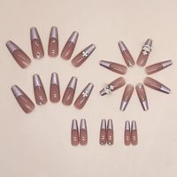 À La Française Sucré Traverser Plastique Ongles Correctifs 1 Pièce main image 3