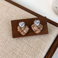 1 Pair Vintage Style Heart Shape Woolen Copper Ear Studs sku image 2