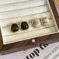 1 Pair Vintage Style Color Block Plating Alloy Resin White Gold Plated Ear Studs main image 2