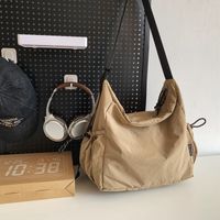 Unisex Nylon Solid Color Elegant Vacation Sewing Thread Square Zipper Shoulder Bag Messenger Bag sku image 1