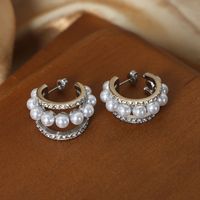 1 Paar Einfacher Stil Einfarbig Überzug Inlay Künstliche Perle Titan Stahl Künstliche Perlen Künstlicher Diamant 18 Karat Vergoldet Reif Ohrringe main image 5