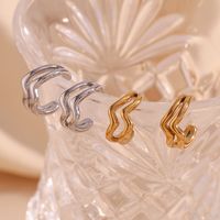 1 Paire Style Vintage Style Simple Style Classique Couleur Unie Placage Acier Inoxydable Plaqué Or 18k Boucles D'oreilles main image 1