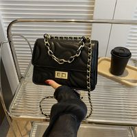 Women's Pu Leather Solid Color Streetwear Square Lock Clasp Handbag main image 2