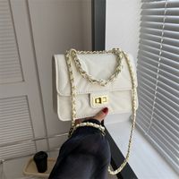 Women's Pu Leather Solid Color Streetwear Square Lock Clasp Handbag main image 3