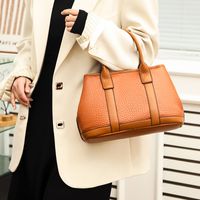 Women's Leather Solid Color Elegant Square Zipper Handbag main image 6