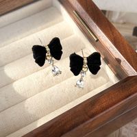 1 Pair Vintage Style Bow Knot Plating Alloy Flocking Gold Plated Drop Earrings main image 6