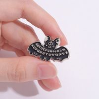 Vintage Style Letter Bat Alloy Plating Unisex Brooches main image 5