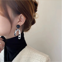 1 Pair Elegant Simple Style Streetwear Geometric Acetic Acid Sheets Drop Earrings main image 3