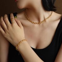 304 Stainless Steel 18K Gold Plated Simple Style Solid Color Jewelry Set main image 5