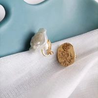 1 Pair Retro Roman Style Flower Alloy Gold Plated Ear Studs sku image 2