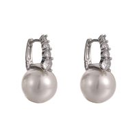 1 Paire Rétro Dame Géométrique Perle D'imitation Le Cuivre Or Blanc Plaqué Des Boucles D'oreilles main image 7