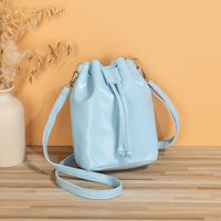 Women's Pu Leather Solid Color Streetwear Bucket String Bucket Bag main image 2
