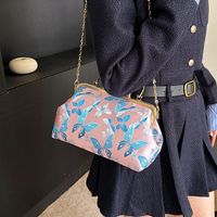 Women's Cloth Butterfly Bow Knot Ethnic Style Classic Style Streetwear Bowknot Sewing Thread Chain Square Buckle Evening Bag main image 3