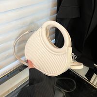 Women's Pu Leather Stripe Classic Style Dumpling Shape Zipper Handbag sku image 3