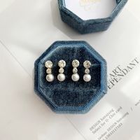 1 Pair Simple Style Korean Style Geometric Plating Inlay Alloy Artificial Rhinestones Artificial Pearls White Gold Plated Gold Plated Ear Studs main image 7
