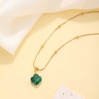 304 Stainless Steel Natural Stone K Gold Plated IG Style Simple Style Plating Inlay Four Leaf Clover Round Natural Stone Pendant Necklace main image 6