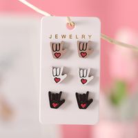 3 Pairs Vintage Style Hand Heart Shape Wood Ear Studs main image 6