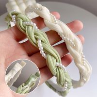 Vintage Style Solid Color Imitation Pearl Hair Band main image 3
