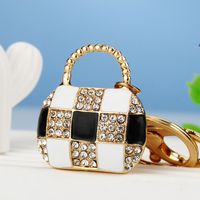 Elegant Koreanische Art Tasche Metall Inlay Strasssteine Frau Taschenanhänger Schlüsselbund sku image 37