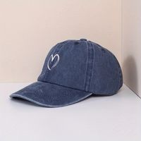 Unisex Basic Retro Simple Style Heart Shape Printing Curved Eaves Baseball Cap main image 5