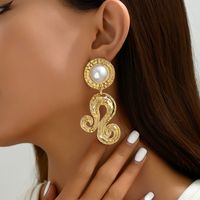 1 Pair Exaggerated Artistic Water Droplets Pearl Flower Alloy Drop Earrings main image 5