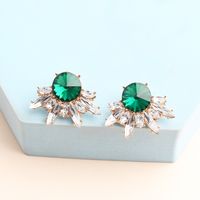 1 Pair Casual Elegant Shiny Leaves Plating Inlay Alloy Artificial Gemstones Gold Plated Ear Studs main image 5