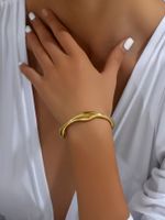 Simple Style Commute Solid Color Alloy Gold Plated Women's Cuff Bracelets main image 1