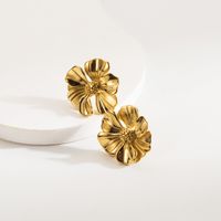 1 Pair Elegant Streetwear Geometric Round Flower Inlay 304 Stainless Steel Artificial Pearls Rhinestones 14K Gold Plated Ear Studs main image 8