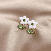 1 Pair Elegant Lady Flower Inlay Alloy Artificial Rhinestones Gold Plated Drop Earrings main image 2
