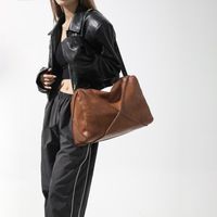 Women's Pu Leather Solid Color Preppy Style Classic Style Streetwear Sewing Thread Square Zipper Shoulder Bag sku image 1