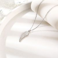 304 Stainless Steel 18K Gold Plated Simple Style Classic Style Plating Solid Color Pendant Necklace main image 3