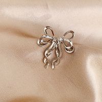 1 Pair Elegant Bow Knot Alloy White Gold Plated Ear Studs main image 1