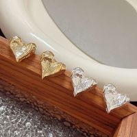 1 Pair Vintage Style Heart Shape Plating Alloy Gold Plated Ear Studs main image 4