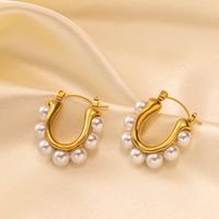 1 Pair Retro Baroque Style Geometric Solid Color Epoxy Plating Inlay Titanium Steel Artificial Pearls 18k Gold Plated Hoop Earrings main image 4