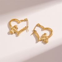 1 Pair Simple Style Irregular Heart Shape Bee Plating 201 Stainless Steel 18K Gold Plated Ear Studs main image 5