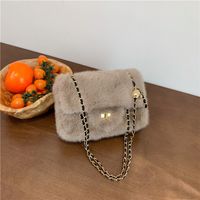 Women's Fur Solid Color Classic Style Square Lock Clasp Square Bag main image 3