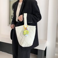 Women's Nylon Lingge Classic Style Sewing Thread Bucket Magnetic Buckle Handbag sku image 6