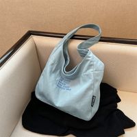 Women's Canvas Letter Solid Color Classic Style Sewing Thread Square Zipper Shoulder Bag main image 2
