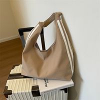 Women's Canvas Solid Color Classic Style Sewing Thread Dumpling Shape Magnetic Buckle Shoulder Bag main image 6
