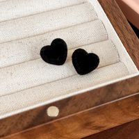 1 Pair Princess Sexy Solid Color Heart Shape Patchwork Flocking Ear Studs sku image 2