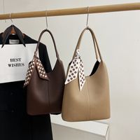 Women's All Seasons Pu Leather Round Dots Solid Color Elegant Vintage Style Classic Style Ribbon Sewing Thread Square Zipper Hidden Buckle Shoulder Bag Tote Bag main image 4