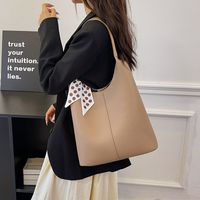 Women's All Seasons Pu Leather Round Dots Solid Color Elegant Vintage Style Classic Style Ribbon Sewing Thread Square Zipper Hidden Buckle Shoulder Bag Tote Bag sku image 1