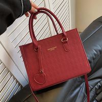 Women's All Seasons Pu Leather Letter Solid Color Classic Style Square Zipper Handbag main image 4