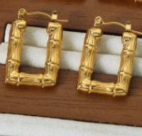 1 Pair Casual Elegant Triangle Square Plating Carving Titanium Steel 18k Gold Plated Hoop Earrings sku image 3