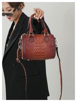 Women's Pu Leather Solid Color Vintage Style Pillow Shape Zipper Handbag main image 1