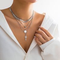 Casual Simple Style Commute Irregular Cross Round Alloy Copper Pendant Necklace main image 5