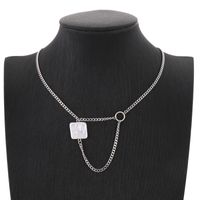 Großhandel Einfacher Stil Geometrisch Einfarbig Rostfreier Stahl Perlmutt Überzug Halskette Mit Anhänger sku image 2